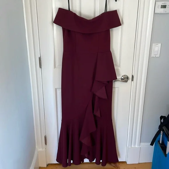 Betsy & Adam Women's Long Off Shoulder Cascade Ruffle Stetch Scuba Crepe Gown - Picture 5 of 6